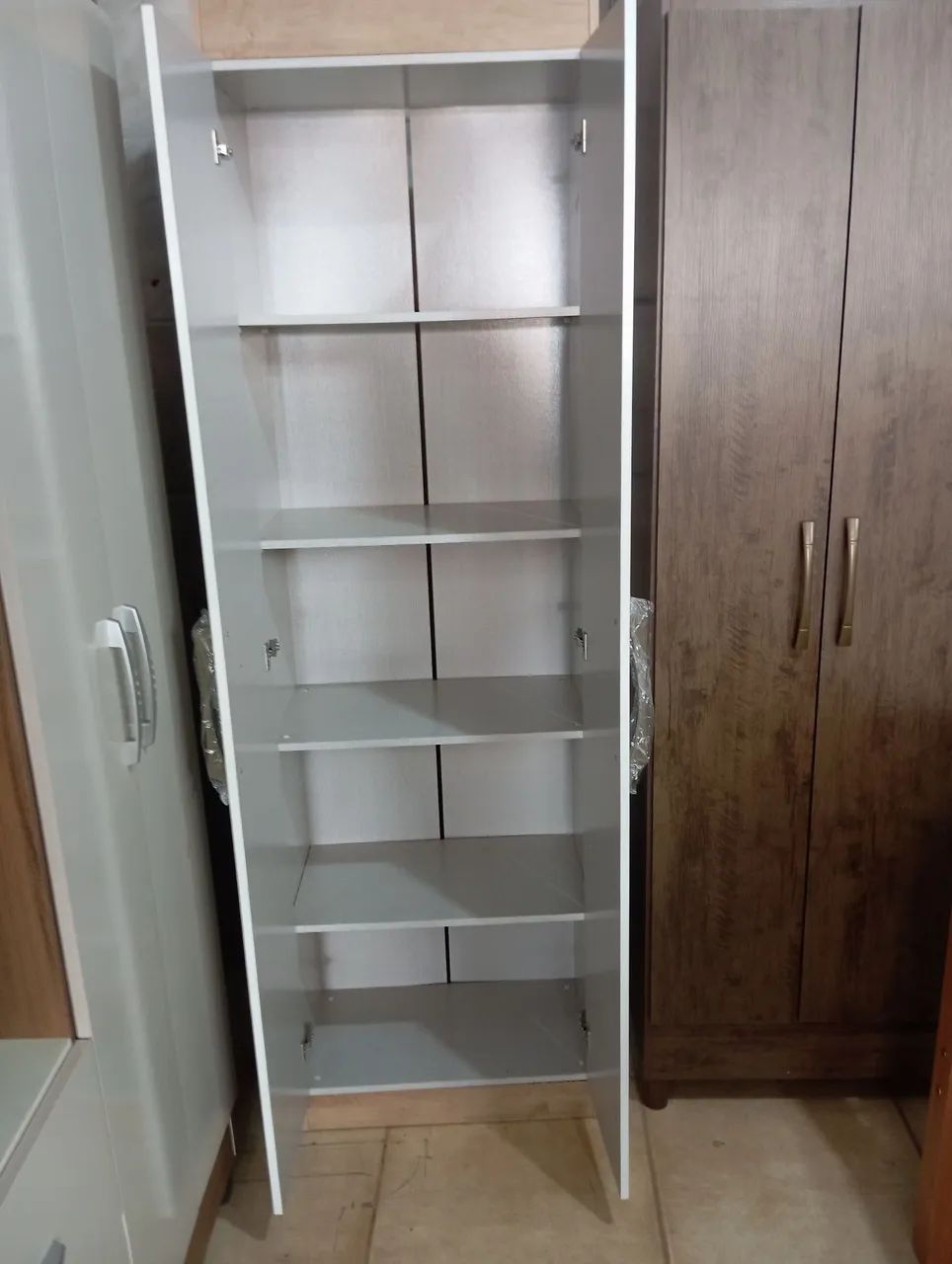 ARMÁRIO MULTIUSO NOVO  - Foto 2