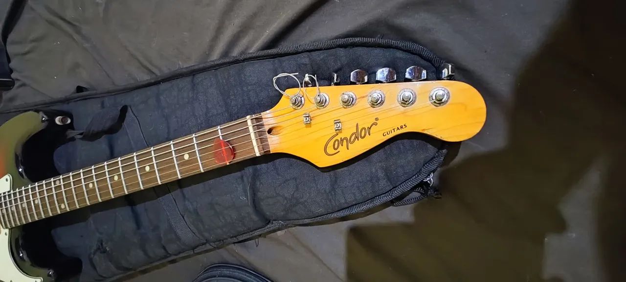Guitarra Condor RX-20S