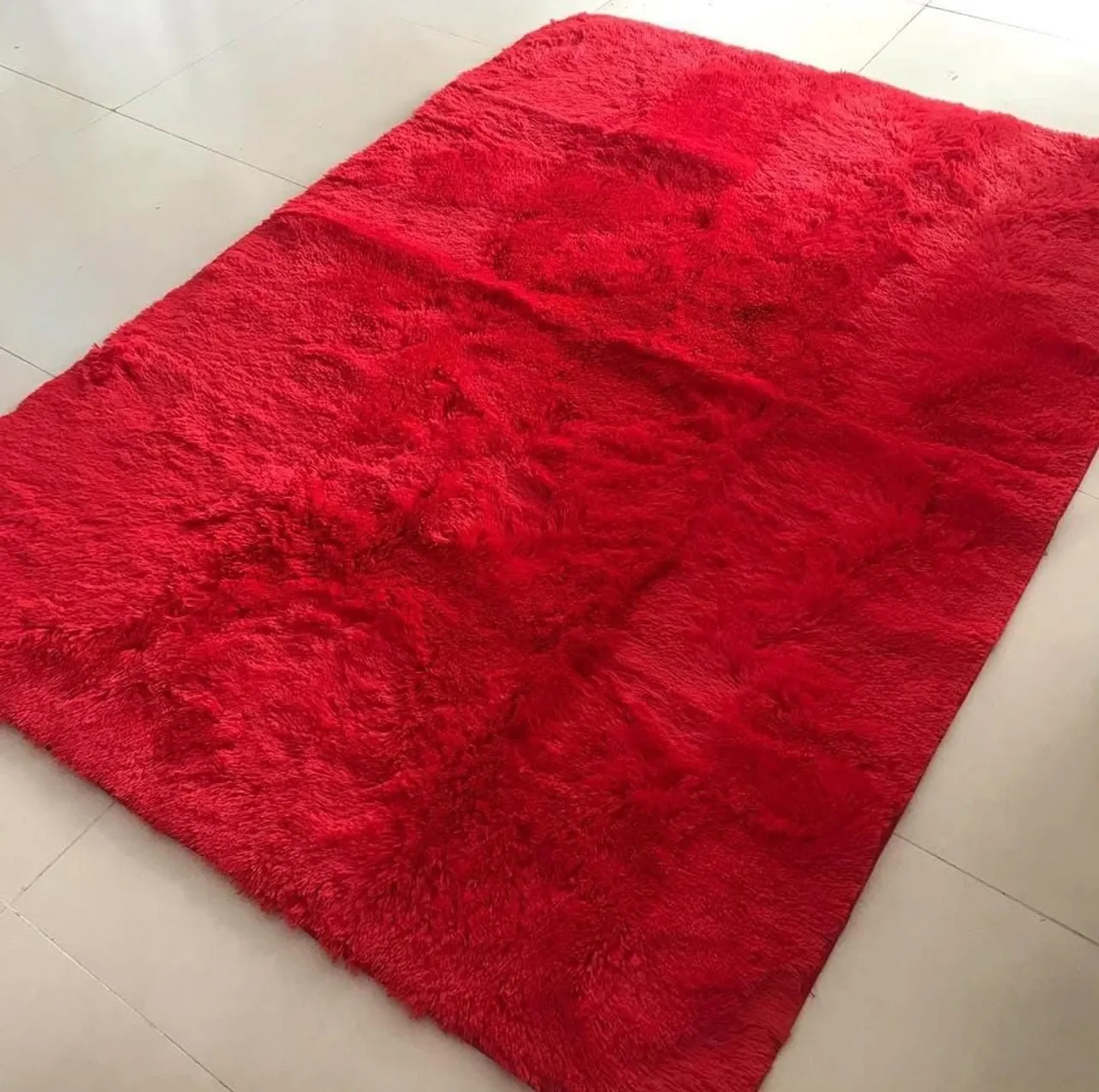 Tapete Felpudo Vermelho para Decoração