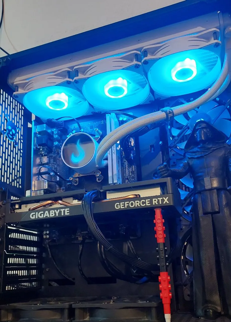 PC Gamer: RTX 4060 8GB (NOVA) + Ryzen 5 5600X + 32GB de RAM + WATERCOOLER de 360mm.