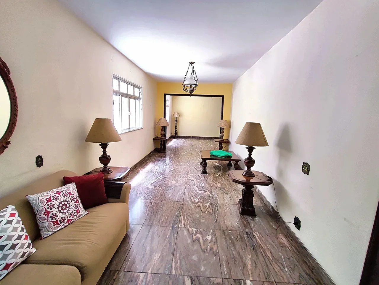 Sobrado para venda ou locação com 270 m², 4 quartos no Boqueirão - Santos - SP