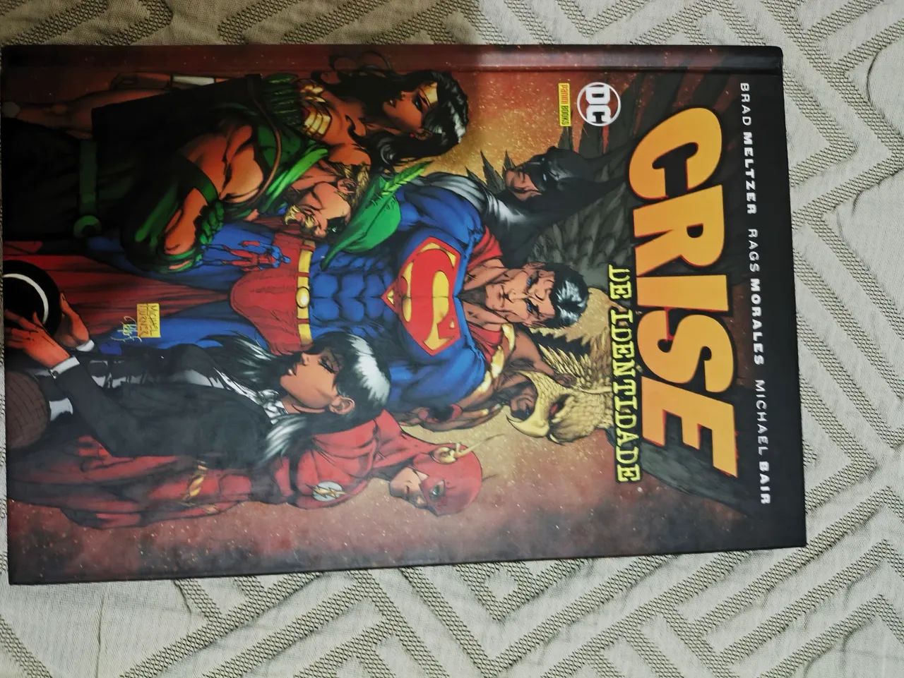 HQ - Crise de Identidade - DC Comics