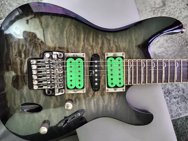 Guitarra Ibanez S570 DXQM com Dimarzio Evolution verdes