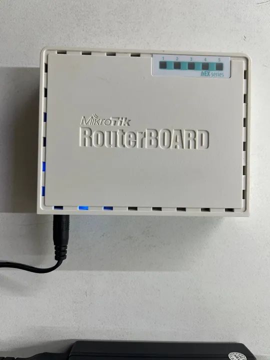 Mikrotik Routerboard Rb750gr3 - Foto 3