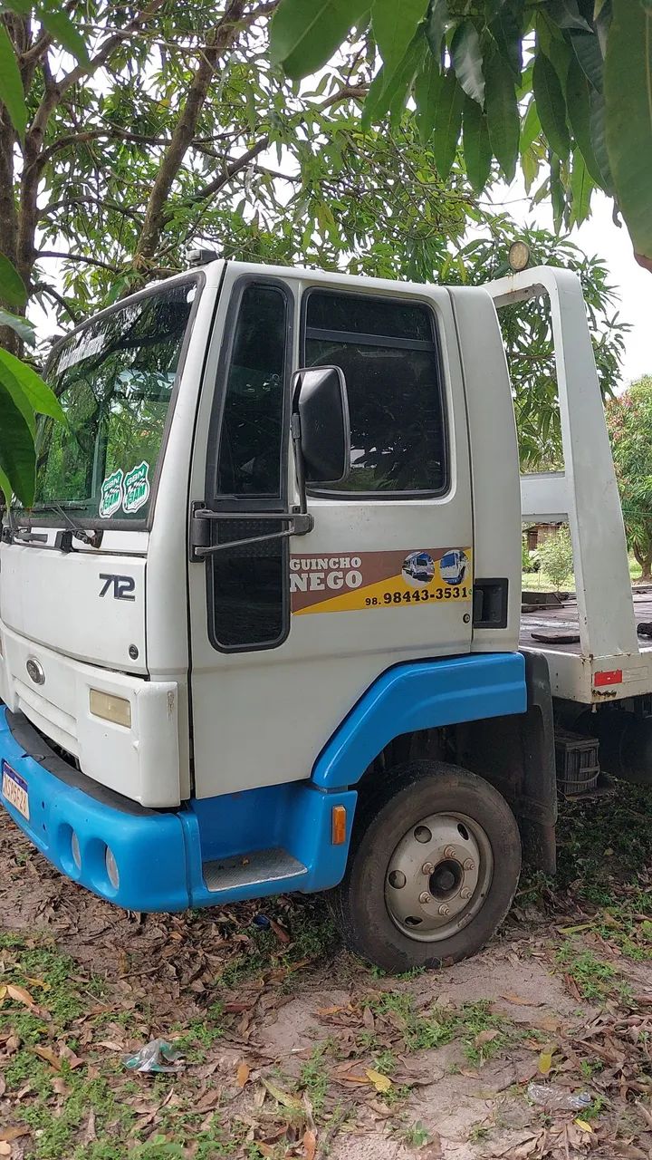 Vendo caminhao guincho reboque plataforma  cargo 712 2011  - Foto 2