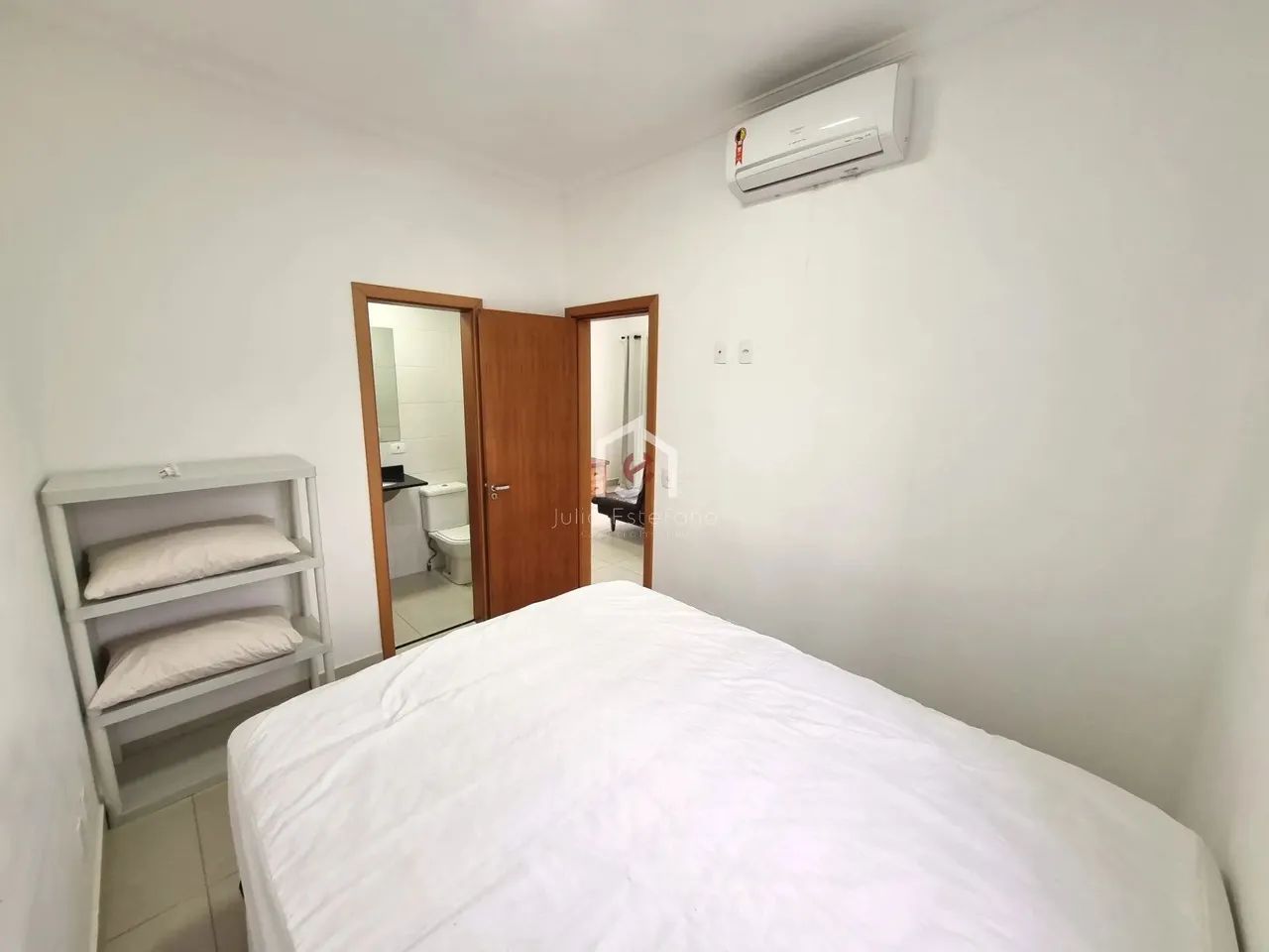 Apartamento, 2 Dormitórios (1 Suíte) & Varanda - Toninhas - Ubatuba/SP - Foto 3