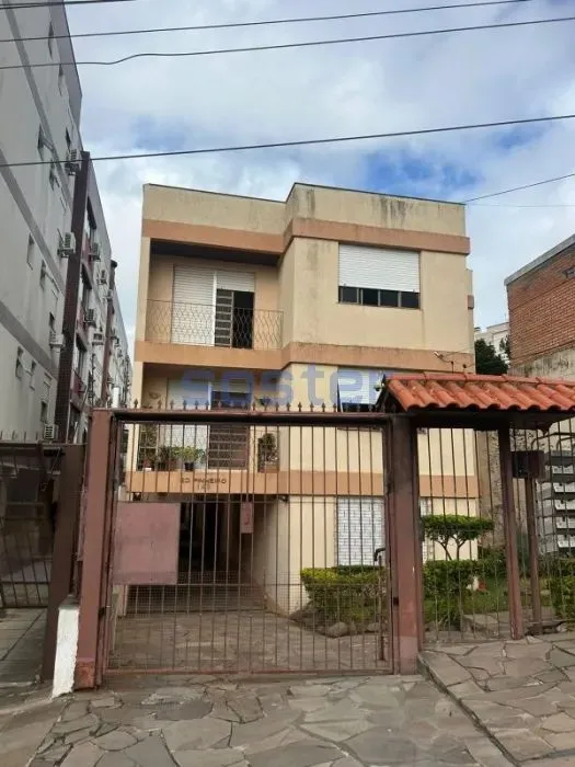 Excelente apartamento mobilidado , amplo 1 quarto em Passo da Areia - Porto Alegre - RS