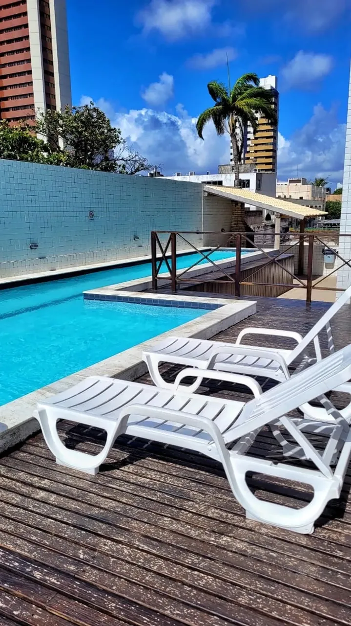 Laise mostra Petrópolis Residence
