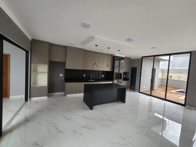 Casa maravilhosa no Condomínio Quinta do Lago I em São José do Rio Preto.