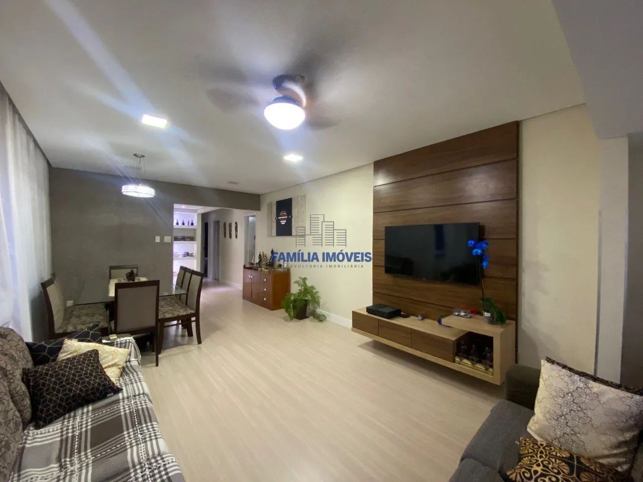 Apartamento para alugar 3 quartos 2 banheiros Macuco Santos