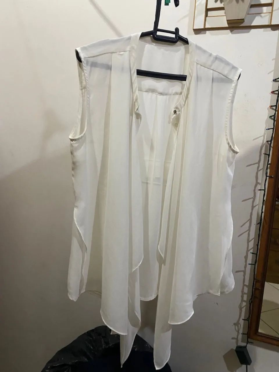 Blusa branca leve