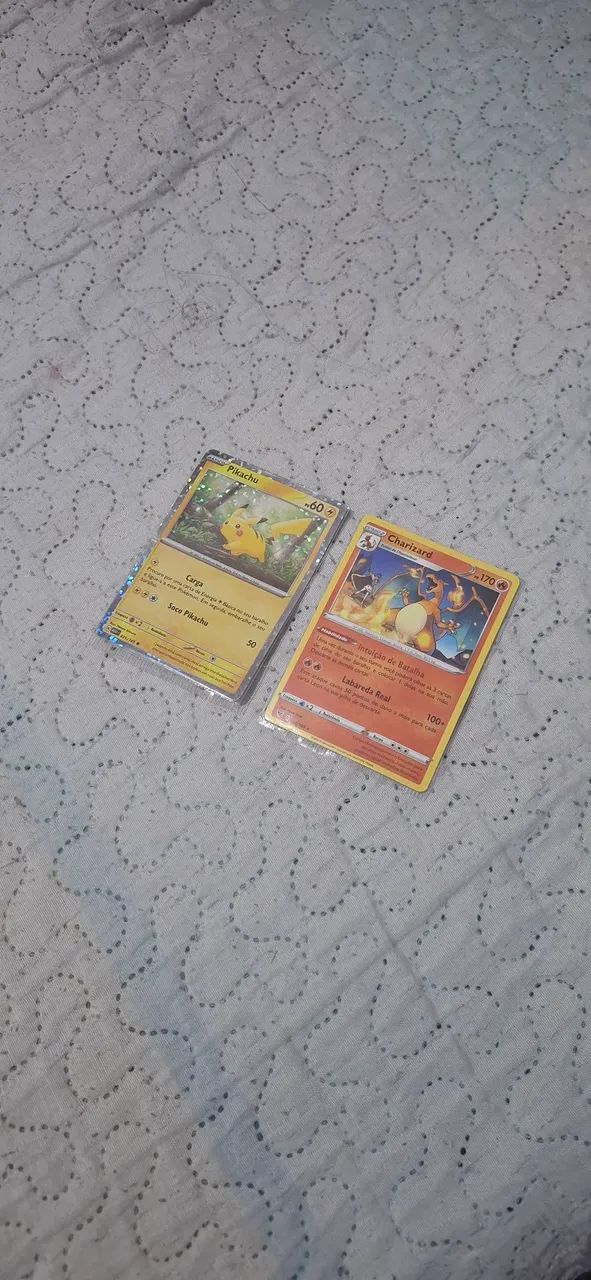 Vendo carta pikachu e charizard raras mc donalds!!!
