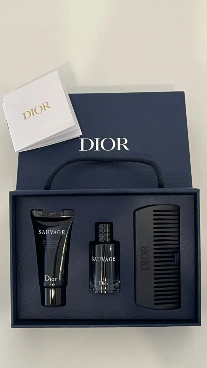 SAUVAGE - KIT EDT 10ML + HIDRATANTE 20 ML + PENTE - Beleza e