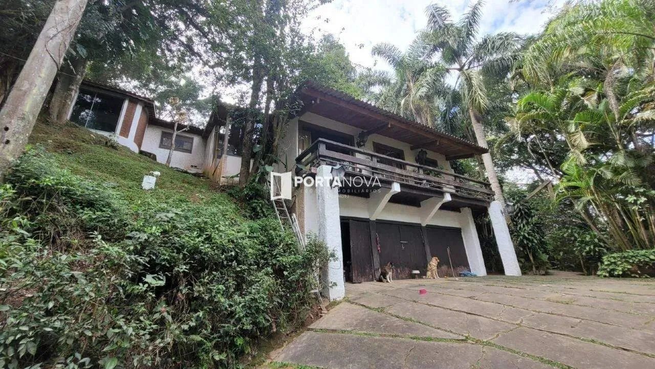 CHÁCARA À VENDA EM EMBU DAS ARTES - BAIRRO VALE DO SOL - PERTINHO DO CENTRO TURÍSTICO DA C