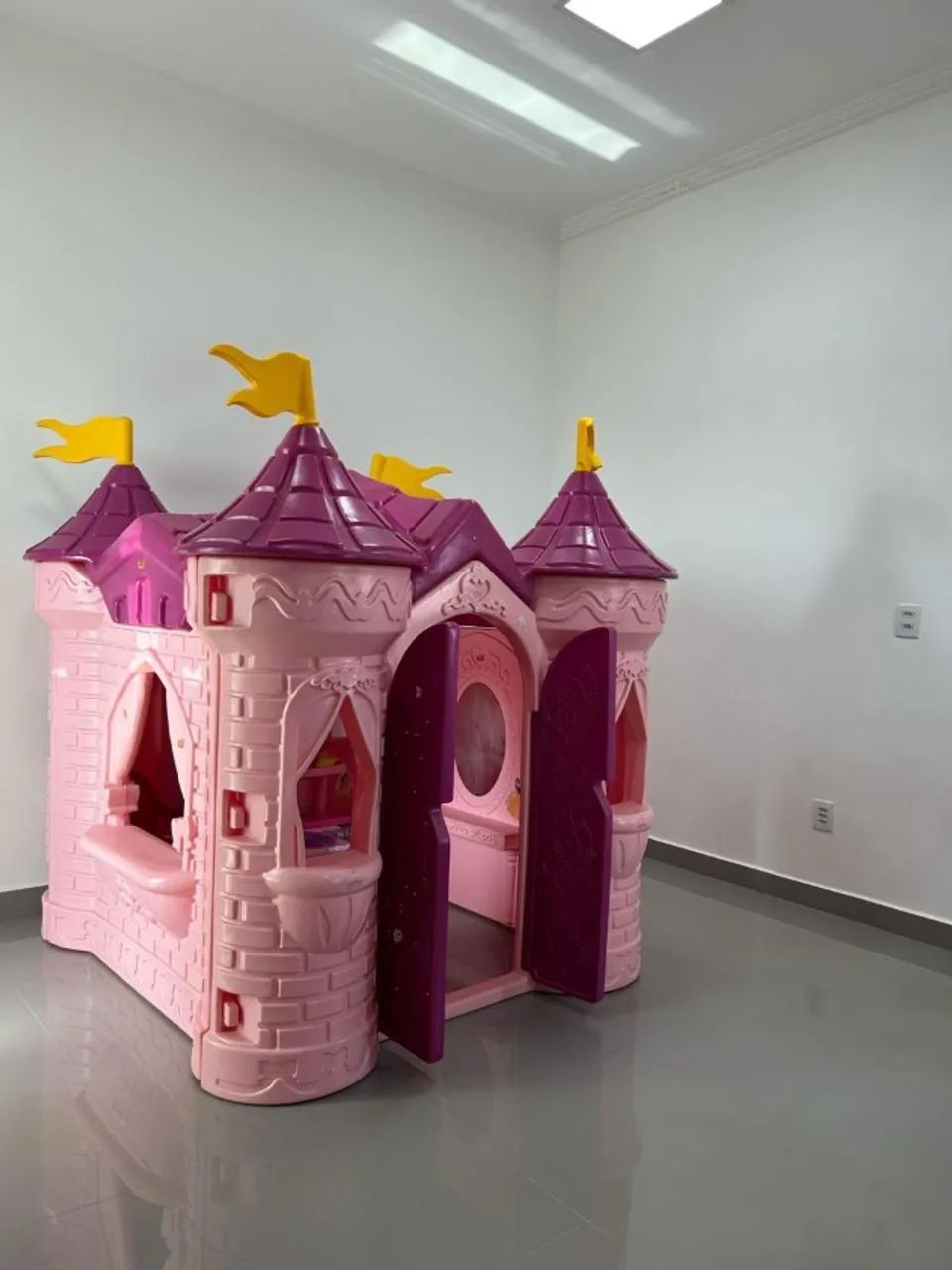 Castelo das princesas disney infantil * - Foto 2