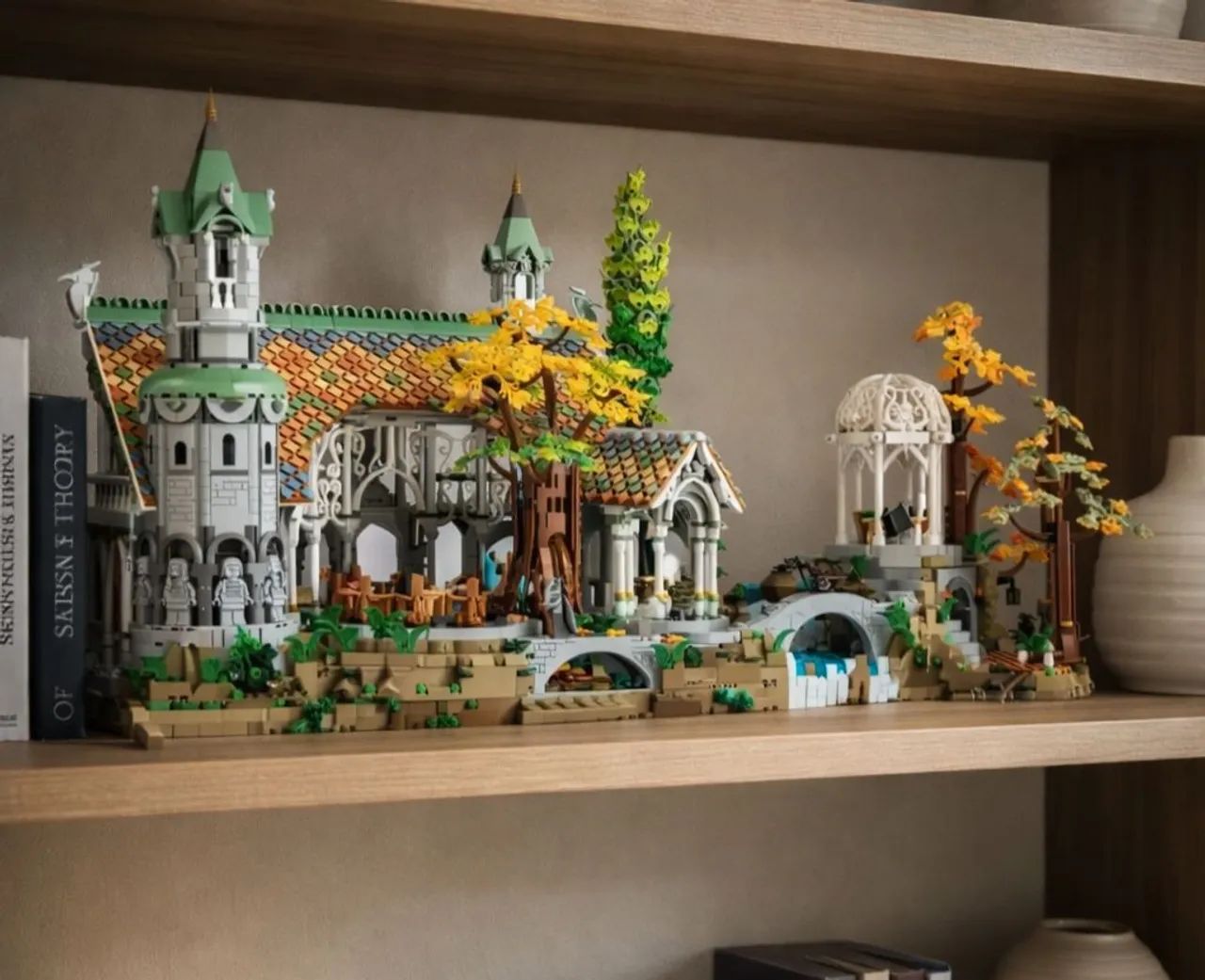 BLOCOS DE MONTAR RIVENDELL (10316) VALE DO SENHOR DOS ANÉIS 6167 PÇS+ FIGURES  MARCA MEGA  - Foto 3