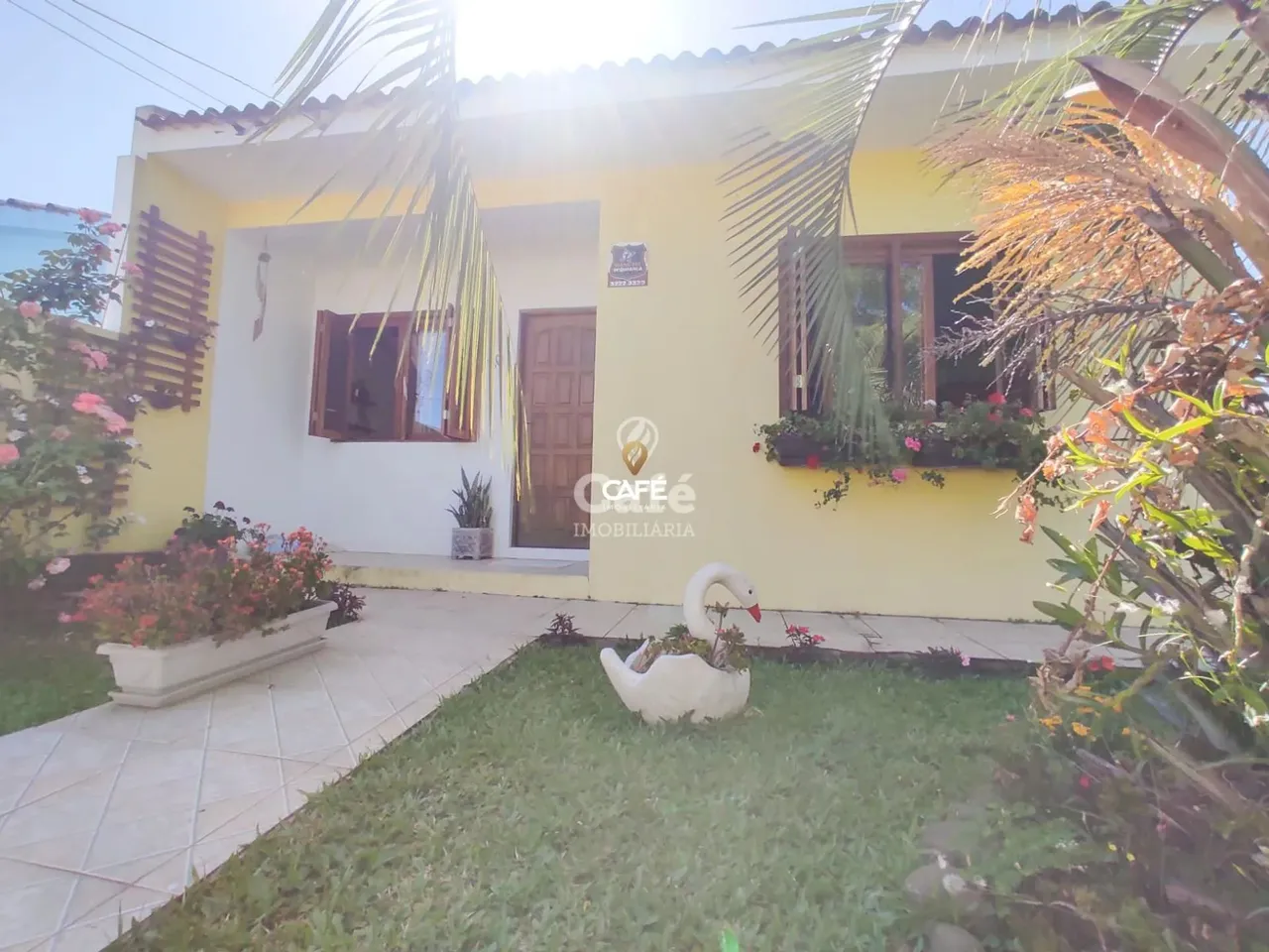 Casa à Venda com 92 m², 02 Dormitório no Parque Pinheiro Machado .