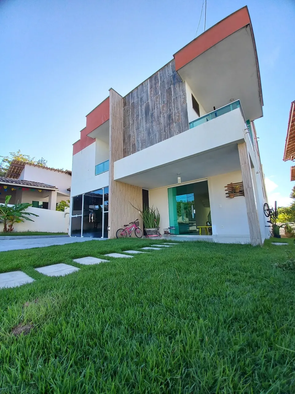 Linda casa Cond. Oceanis - São Jorge