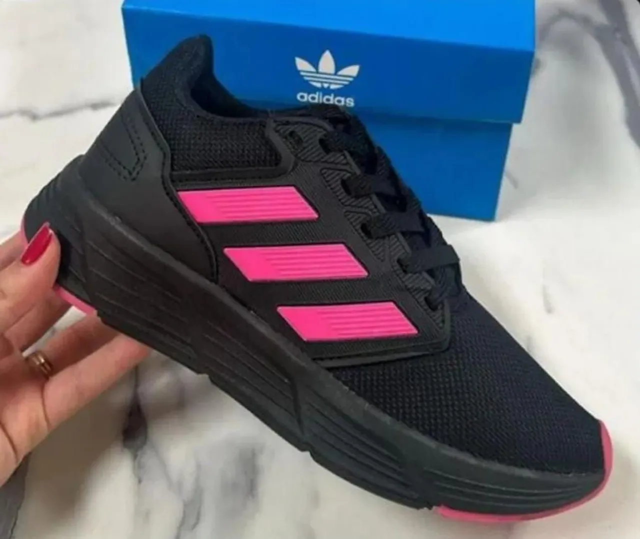 Tênis Adidas Galaxy 6 Feminino Preto e Rosa