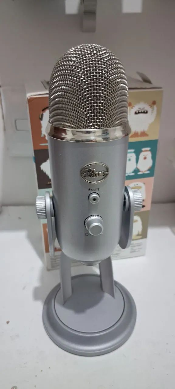 Microfone Blue Yeti USB Condensador para Streaming e Gravação - Foto 2