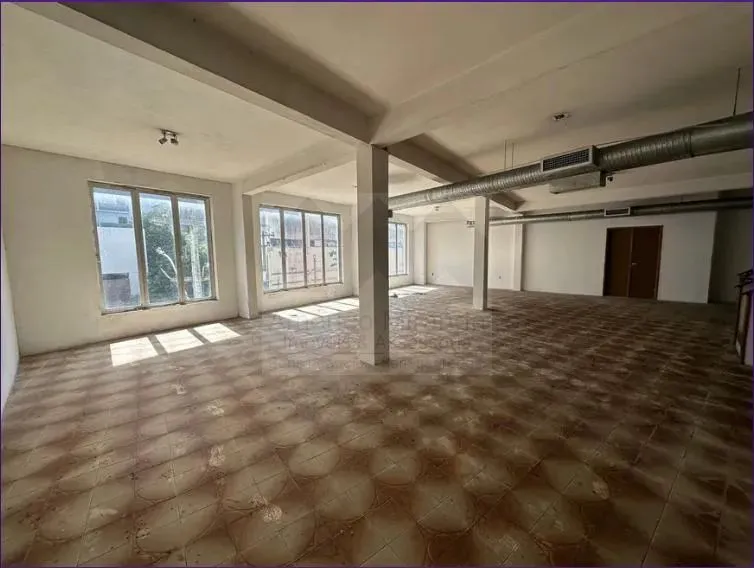 Galpão/Prédio Comercial para Locação em Encruzilhada