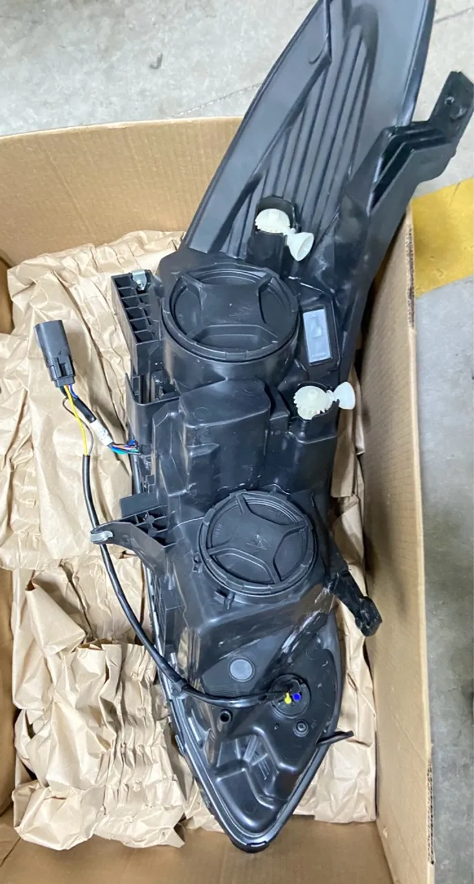 Farol Automotivo - Cruze Lt 2017/2018