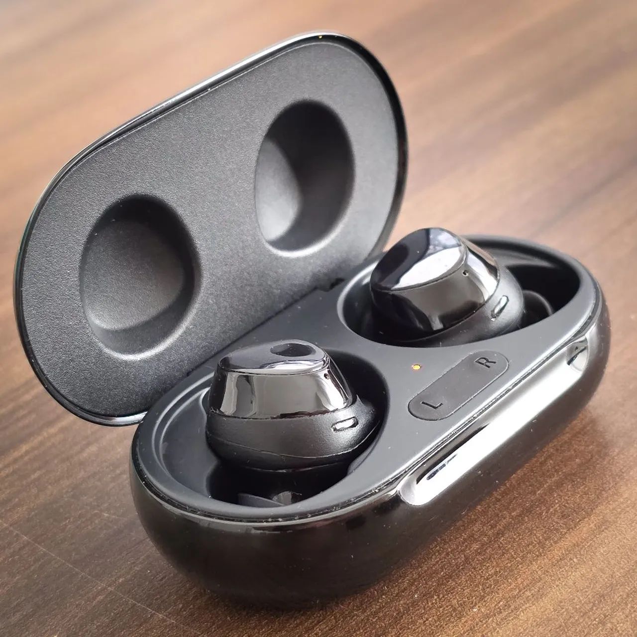 Fones de Ouvido Samsung Galaxy Buds+ - Foto 2