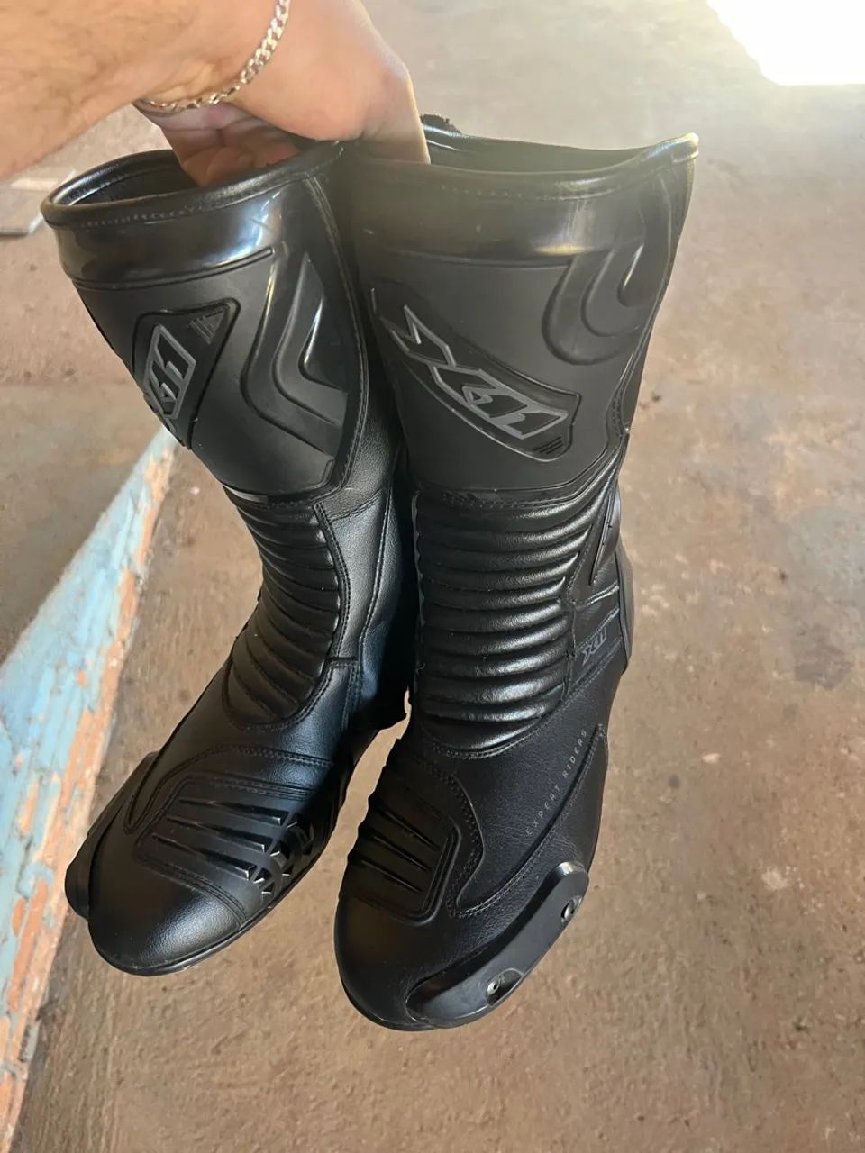 Bota de motociclista. X11