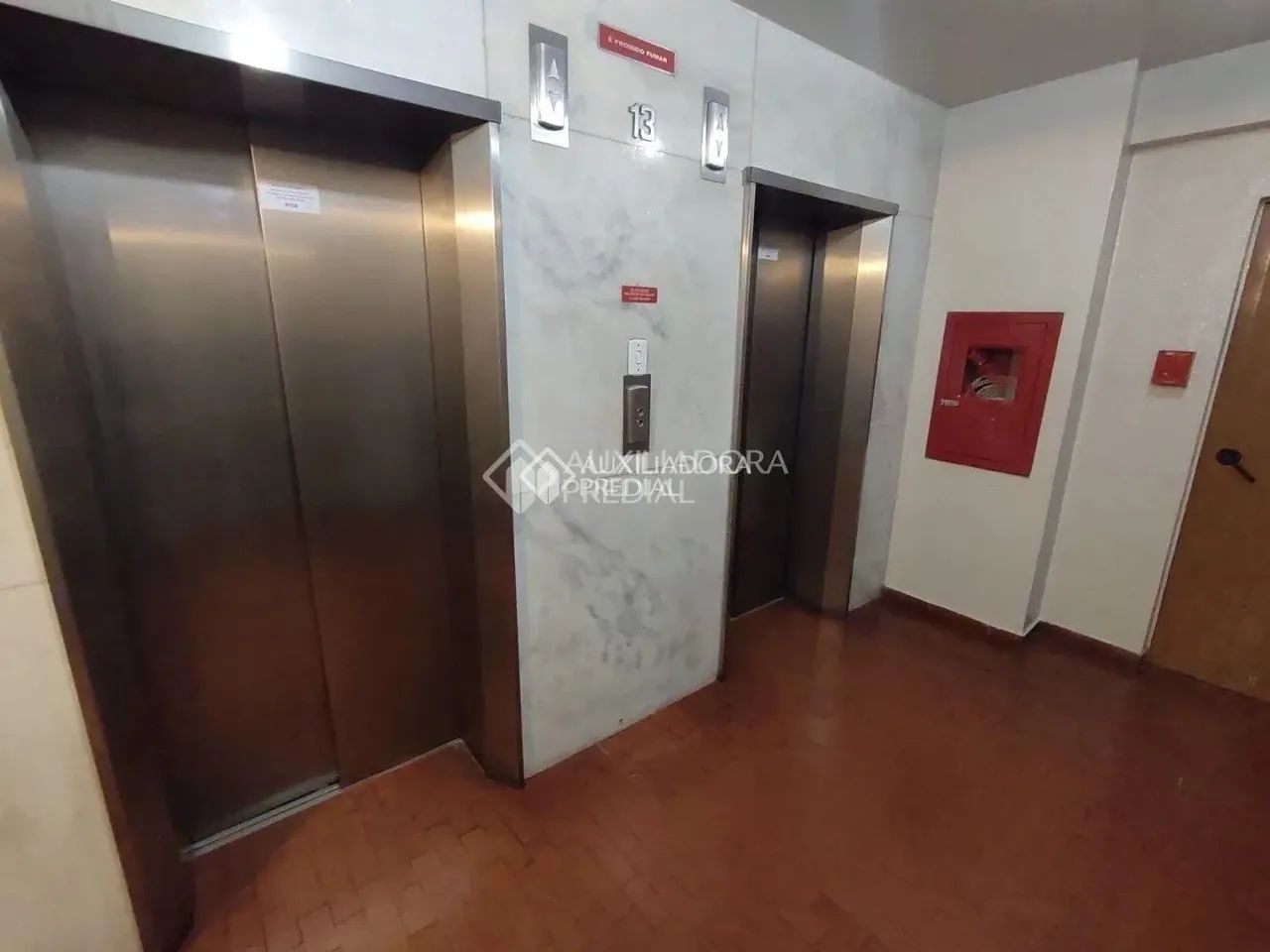 DUAS SALA COMERCIAIS UNIFICADAS EM PRÉDIO TRADICIONAL - Foto 4