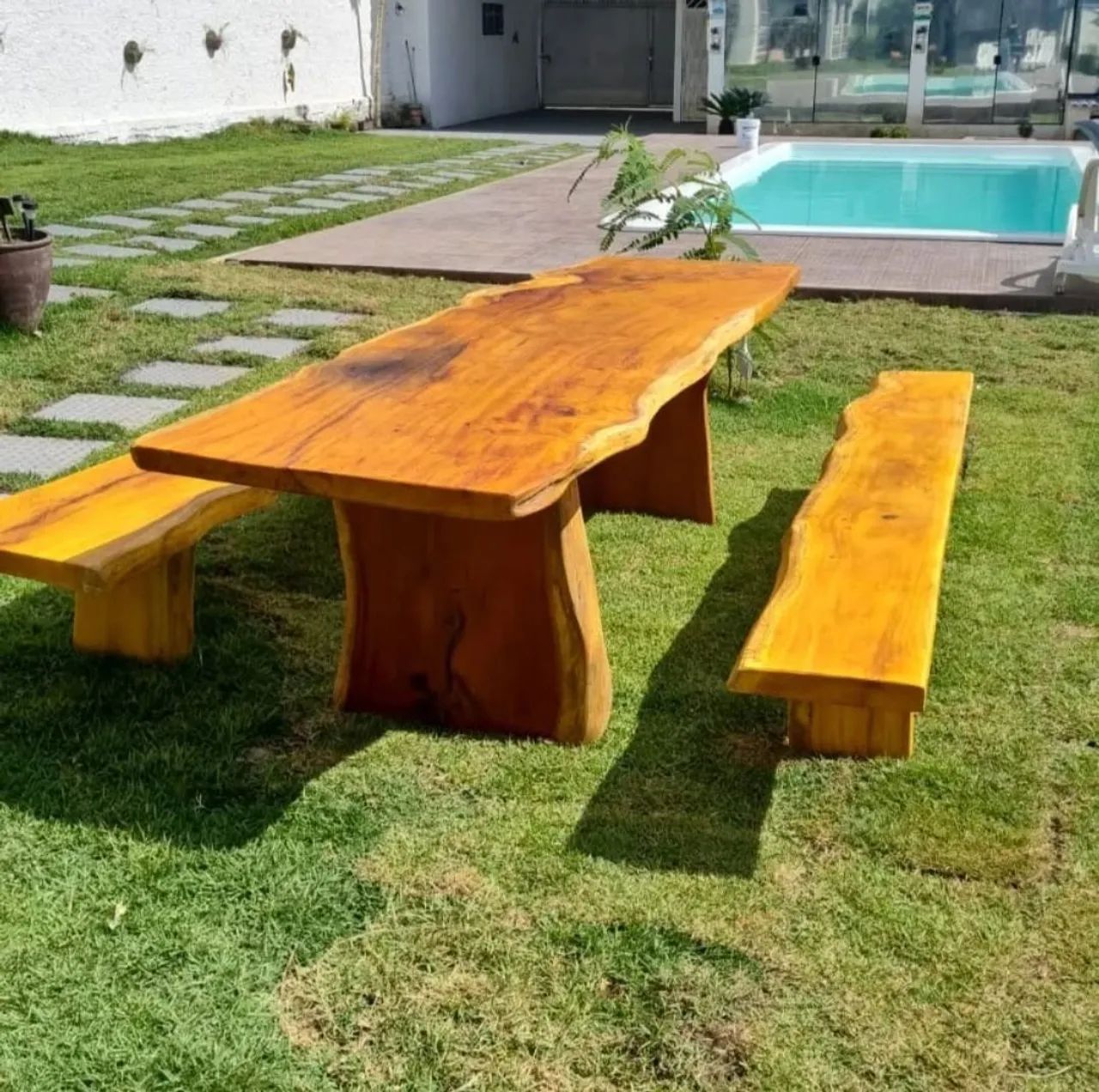 Mesa de Jaqueira + Bancos 64187452583171120