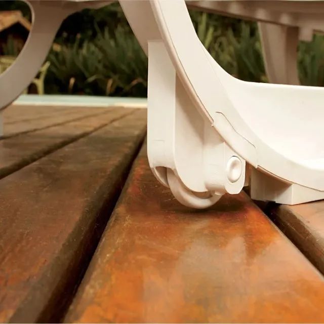 Kit 2 Espreguiçadeiras Dobravel Pitangui Plástico Cor Branca Cor Branco - Foto 3