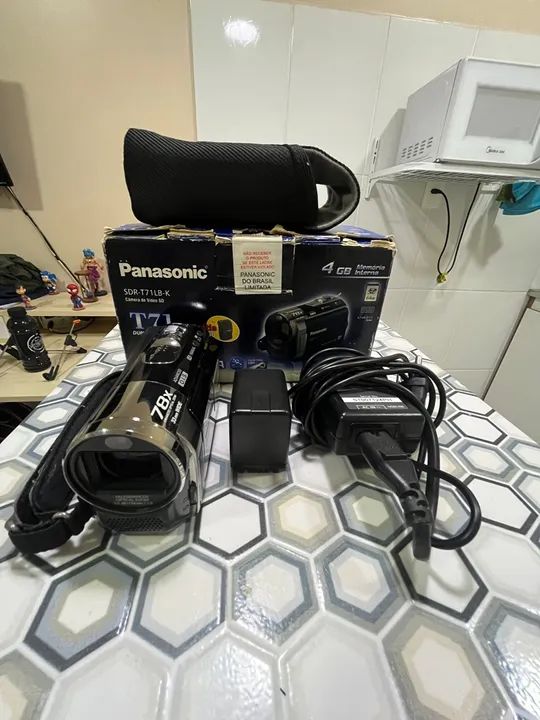 Filmadora Panasonic SDR-T71LB-K 78x Zoom