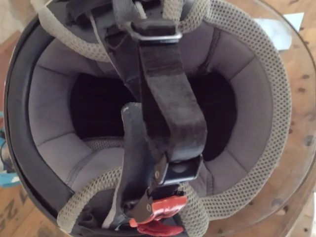 Vende ou troca  capacete  - Foto 3