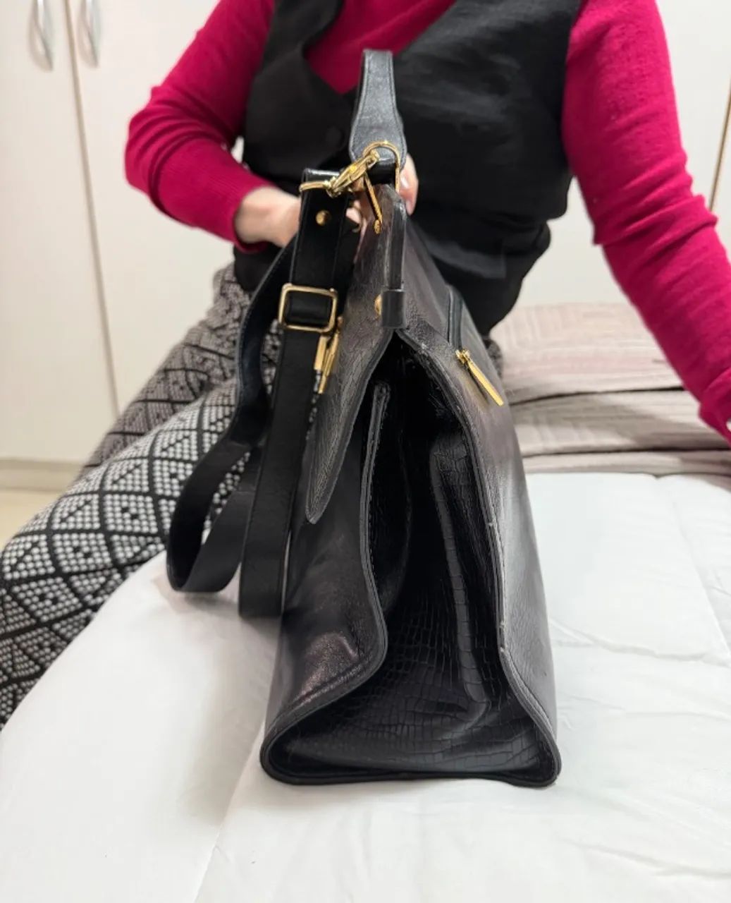 Bolsa de couro legítimo Smartbag preta com alça transversal - Foto 4