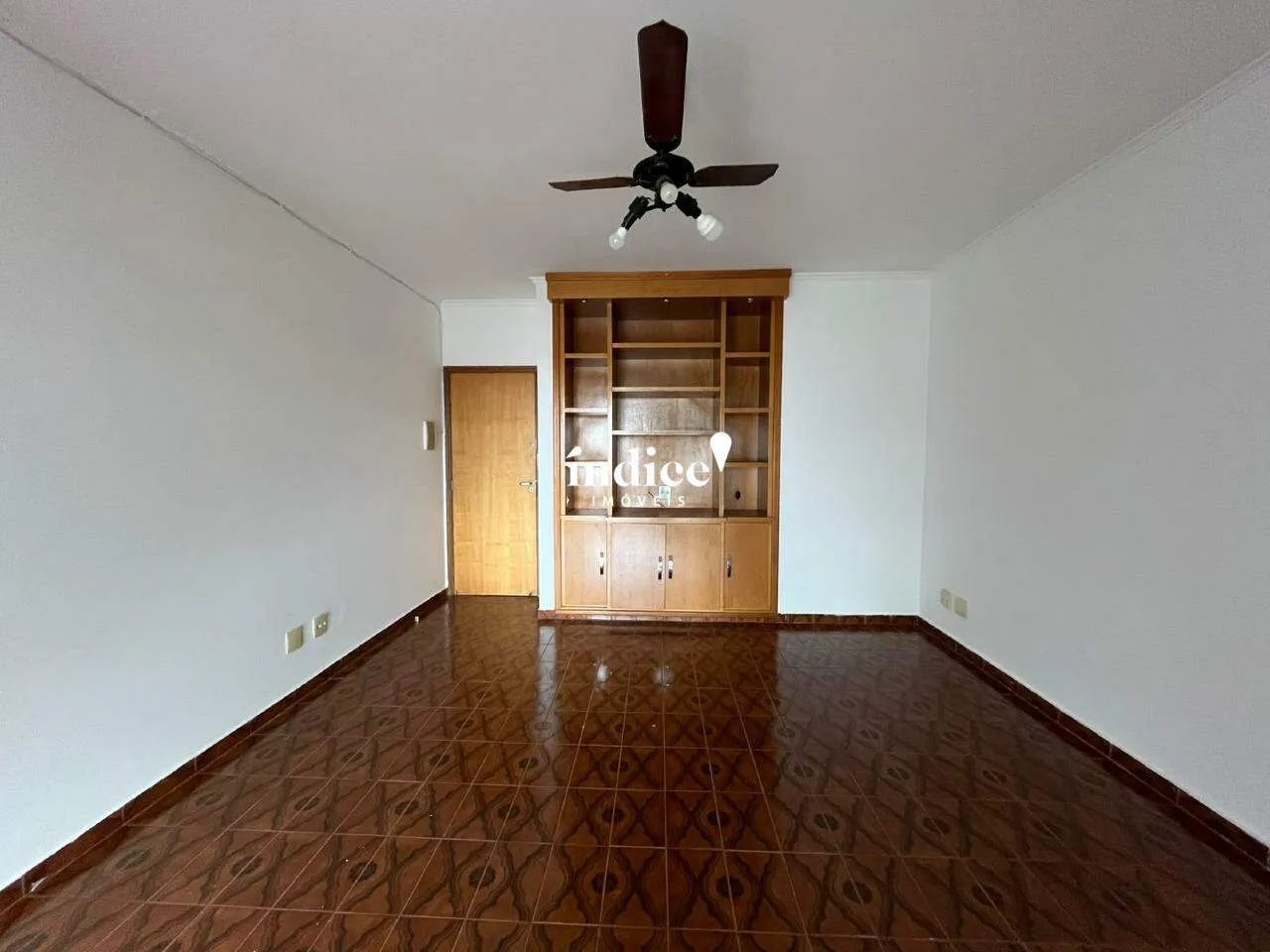 Sala Comercial no Bairro Jardim Botânico, Edifício Valdir Fracadosso I