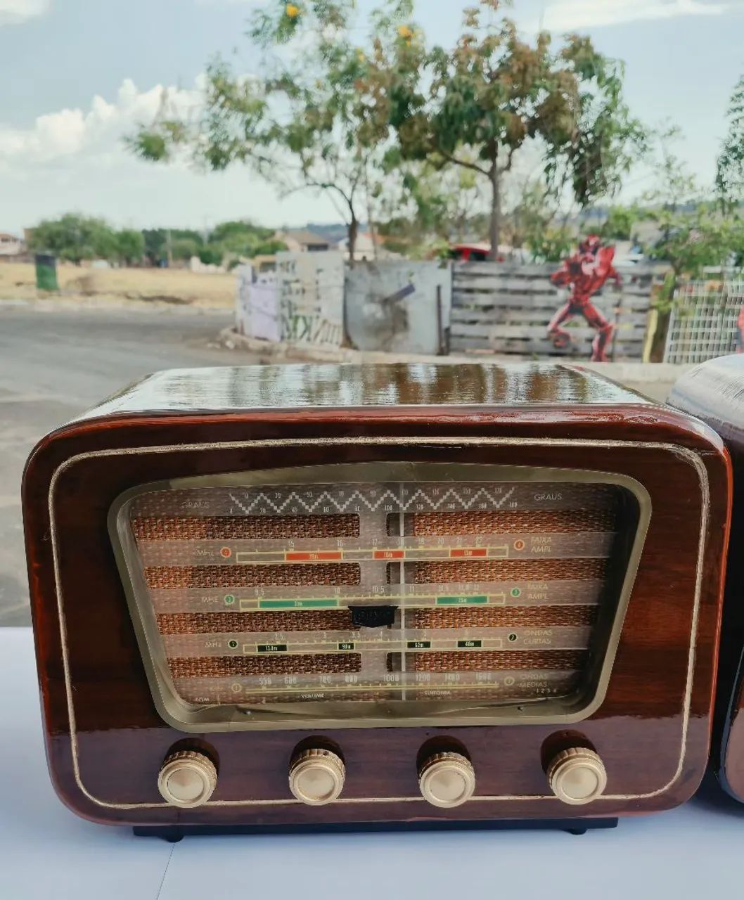 Rádio antigo semp PT76 