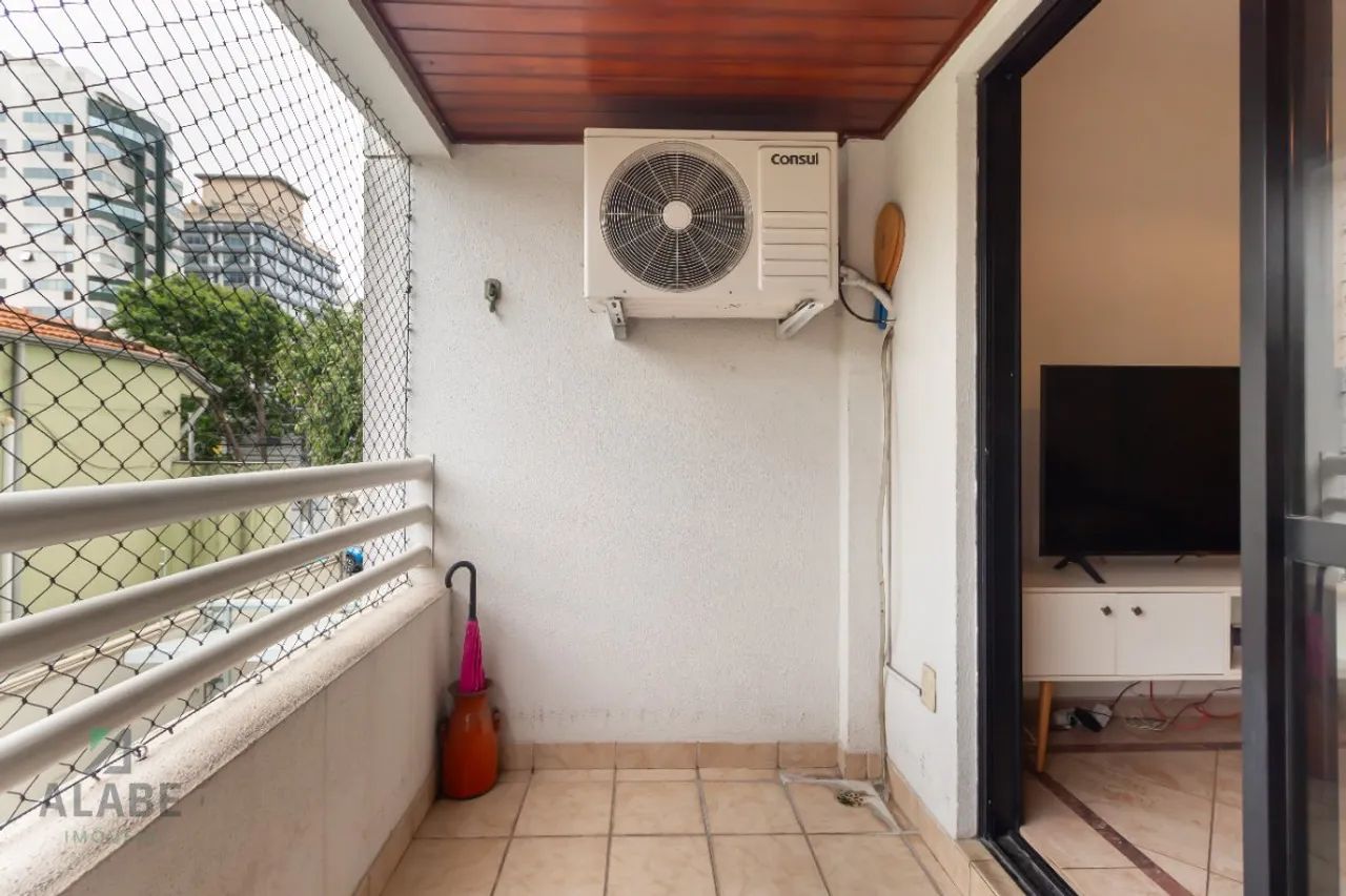 Apartamento para venda em Moema com 2 quartos, sendo 1 suíte, 80m² - Foto 4