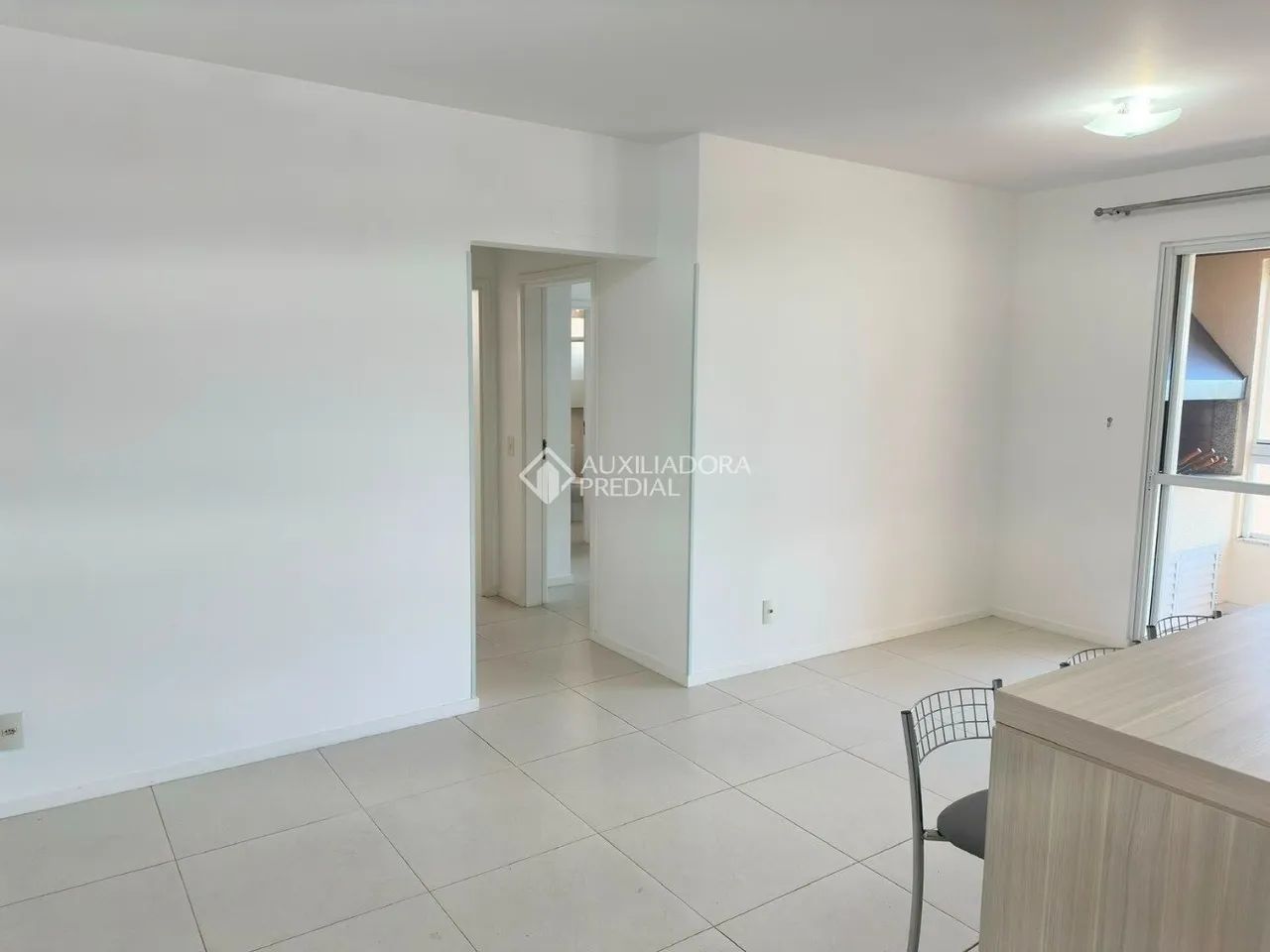 LOCAÇÃO | 2 DORMITÓRIOS COM 1 SUÍTE E GARAGEM | PRÓXIMO À ESTÁCIO E AO SHOPPING ITAGUAÇU - Foto 3