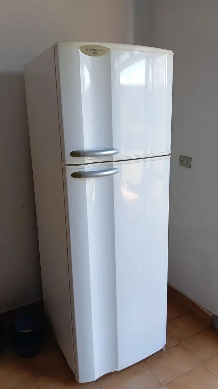 Vendo geladeira