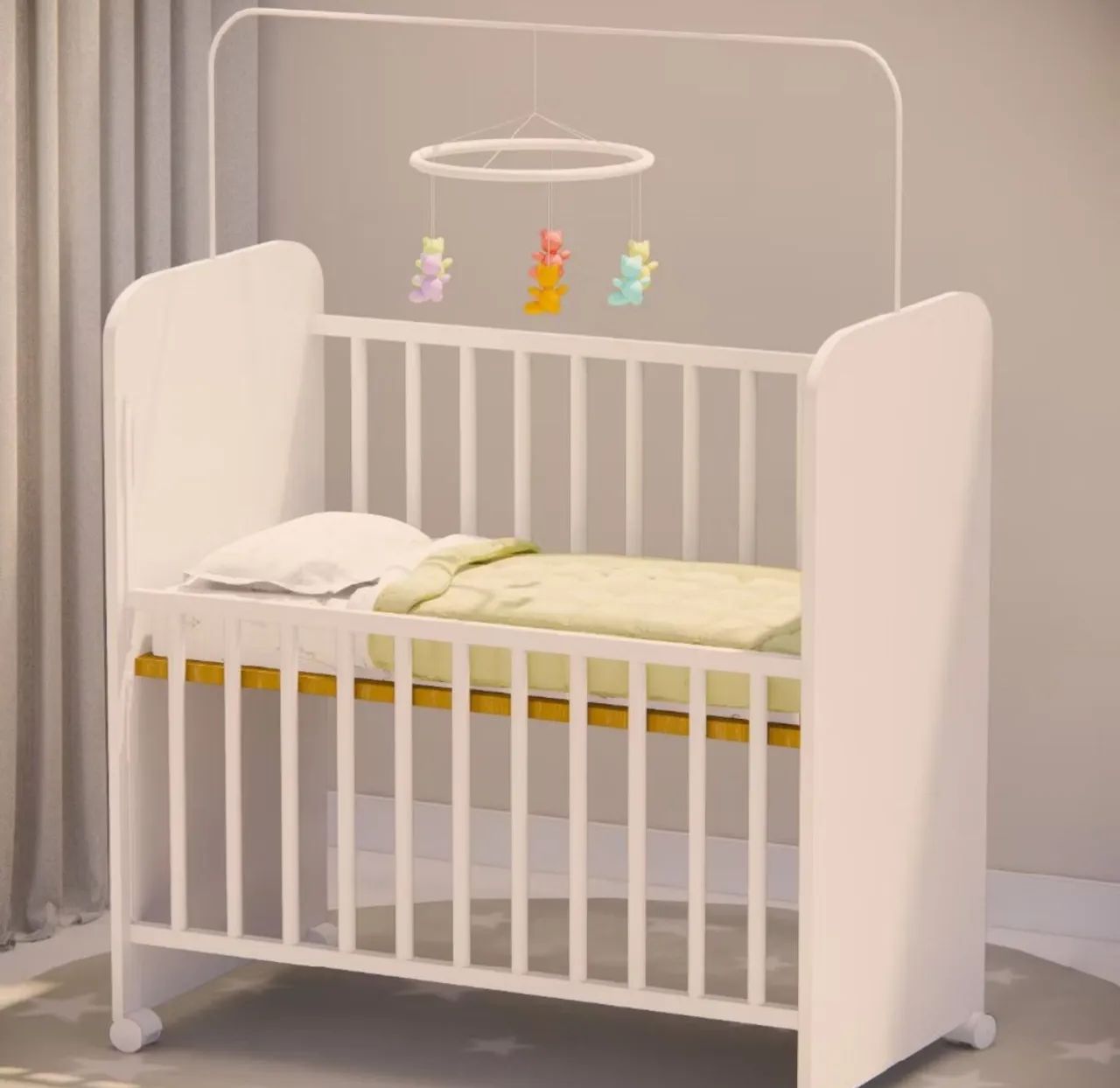 Mini berço com colchão e haste para mosquiteiro e lateral regulável