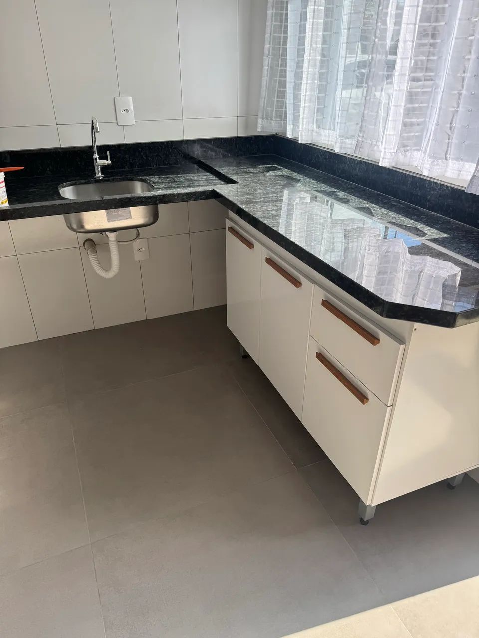 Alugo Apto Studio Mobiliado - Bairro Bom Retiro - Joinville - SC - Foto 4