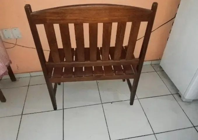 Cadeira de Madeira Maciça Nova - Foto 3