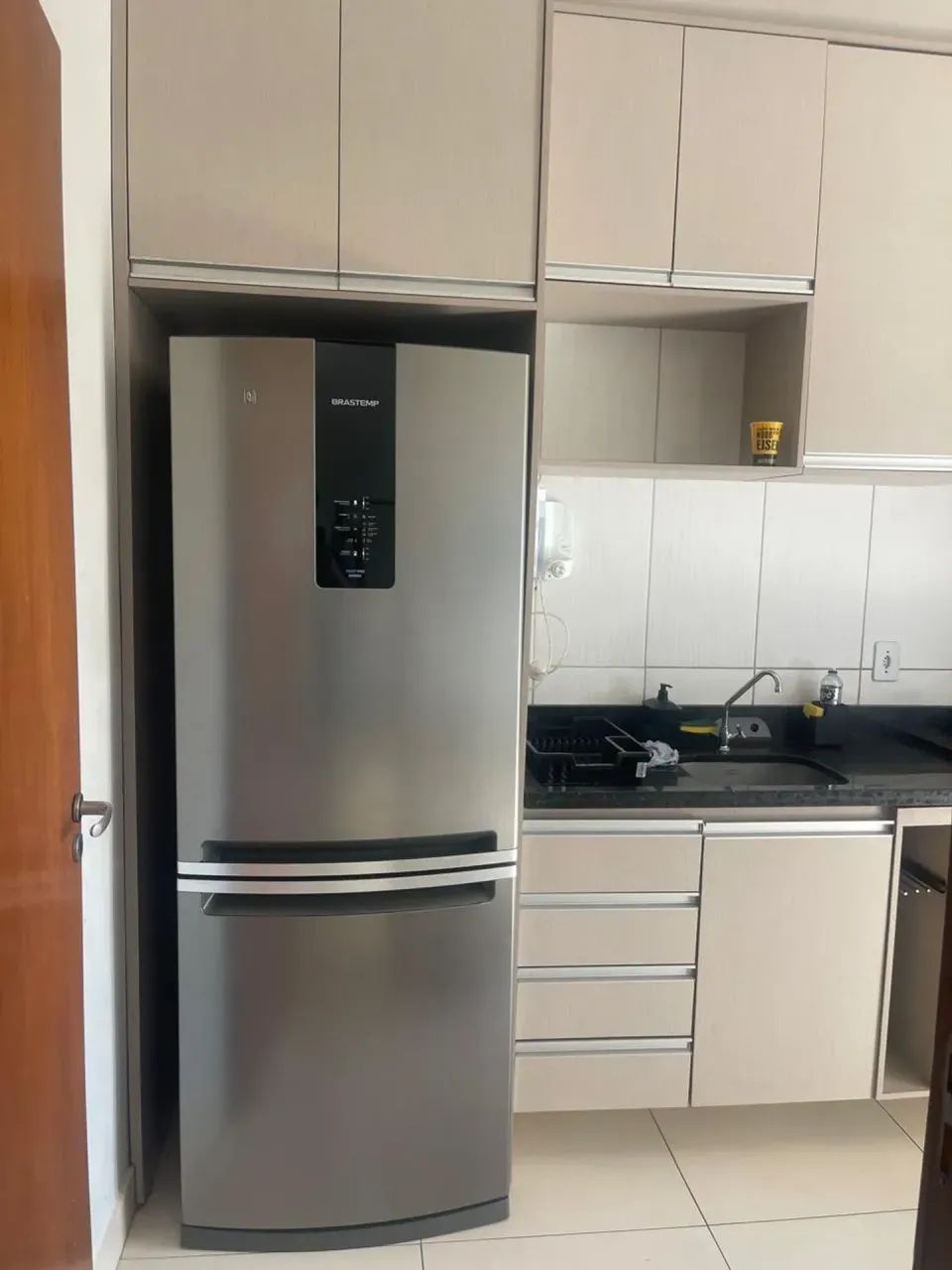 APARTAMENTO 100% MOBILIADO PARA LOCAÇÃO - Foto 2