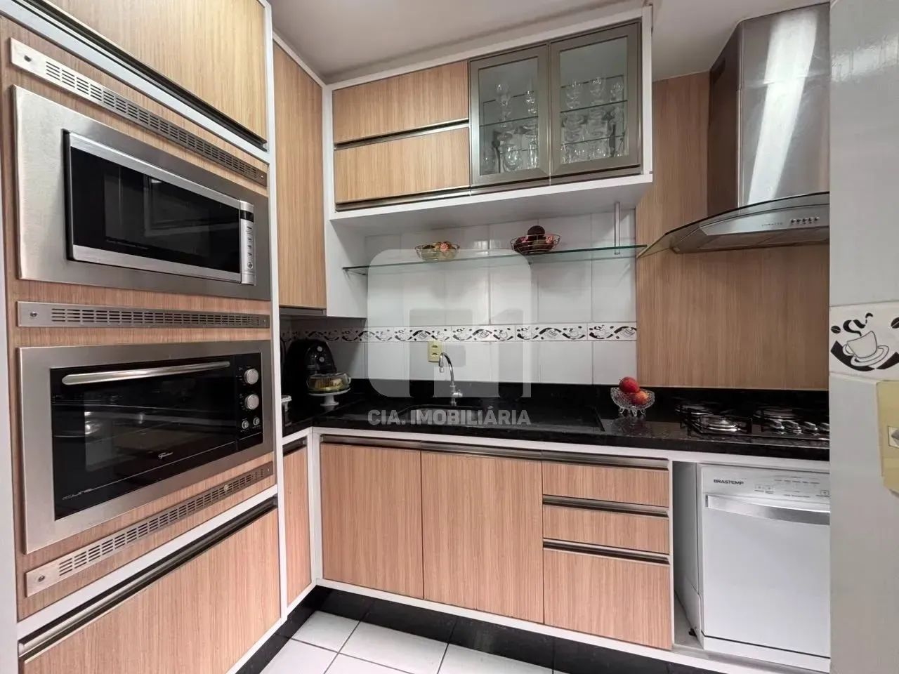 Apartamento 3 dormitórios (1 suíte) e 1 vaga livre - Foto 4