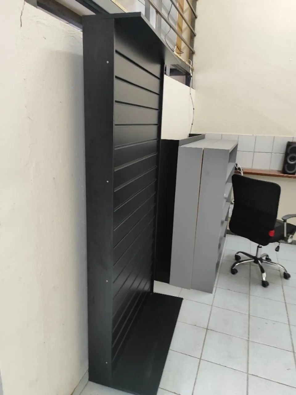 Conjunot de Painel Canaletado para Loja de Celular + Estante - Oportunidade - Foto 5
