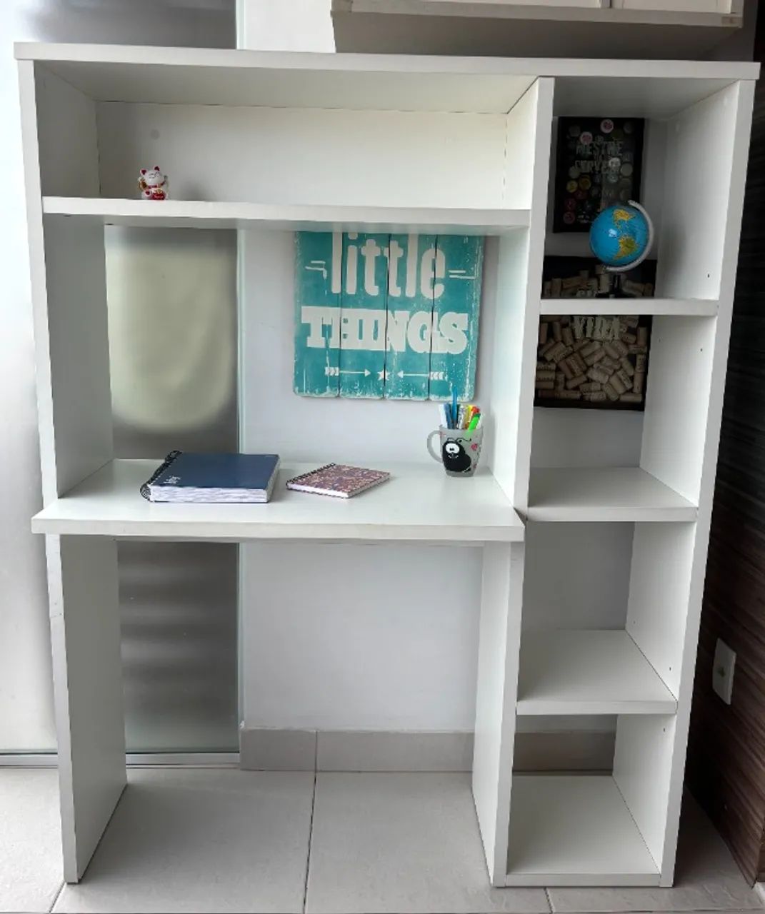 Mesa de estudo com estante Tok&Stok - madeira, ótima conservação - Foto 2