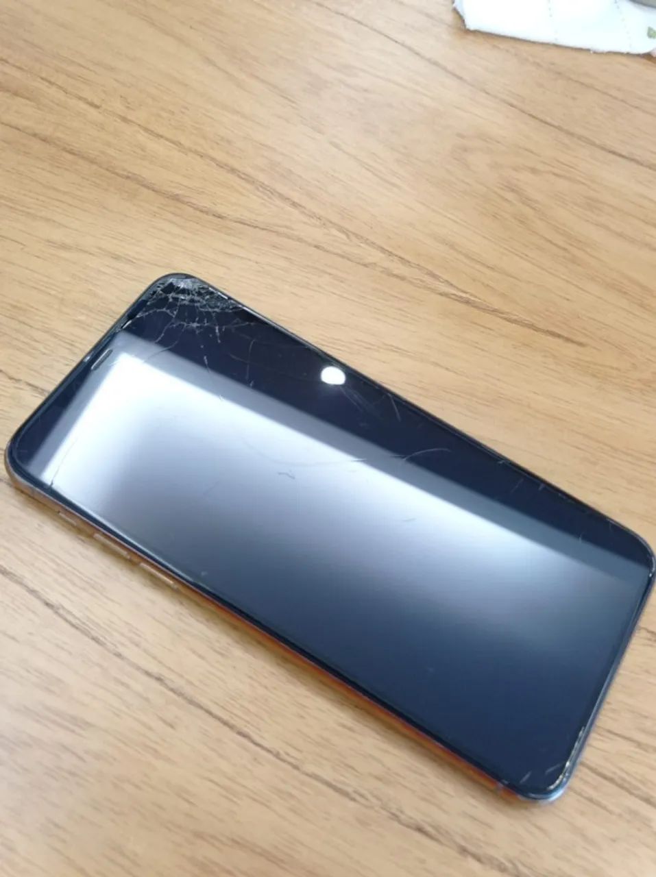 IPHONE 11 PRO MAX GOLD 64GB - Foto 5