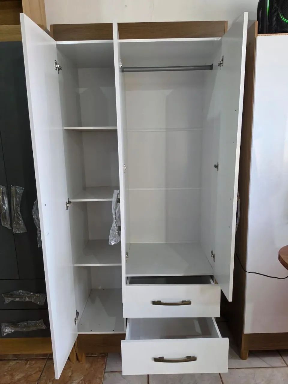 Guarda roupa de solteiro novo - Foto 2