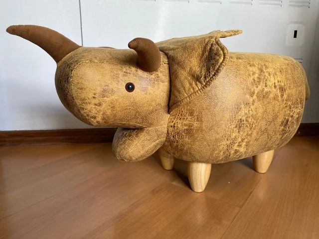 Puff Infantil Dinossauro Couro Sintético e Madeira - Foto 3