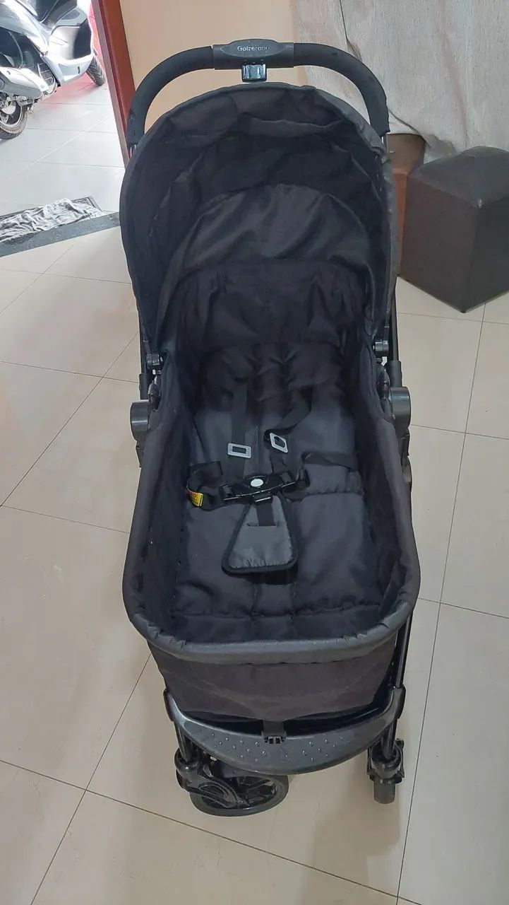 Carrinho de bebe com Moisés 